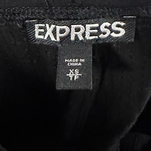 Express  black and silver sequin leggings size XS. - Picture 4 of 7